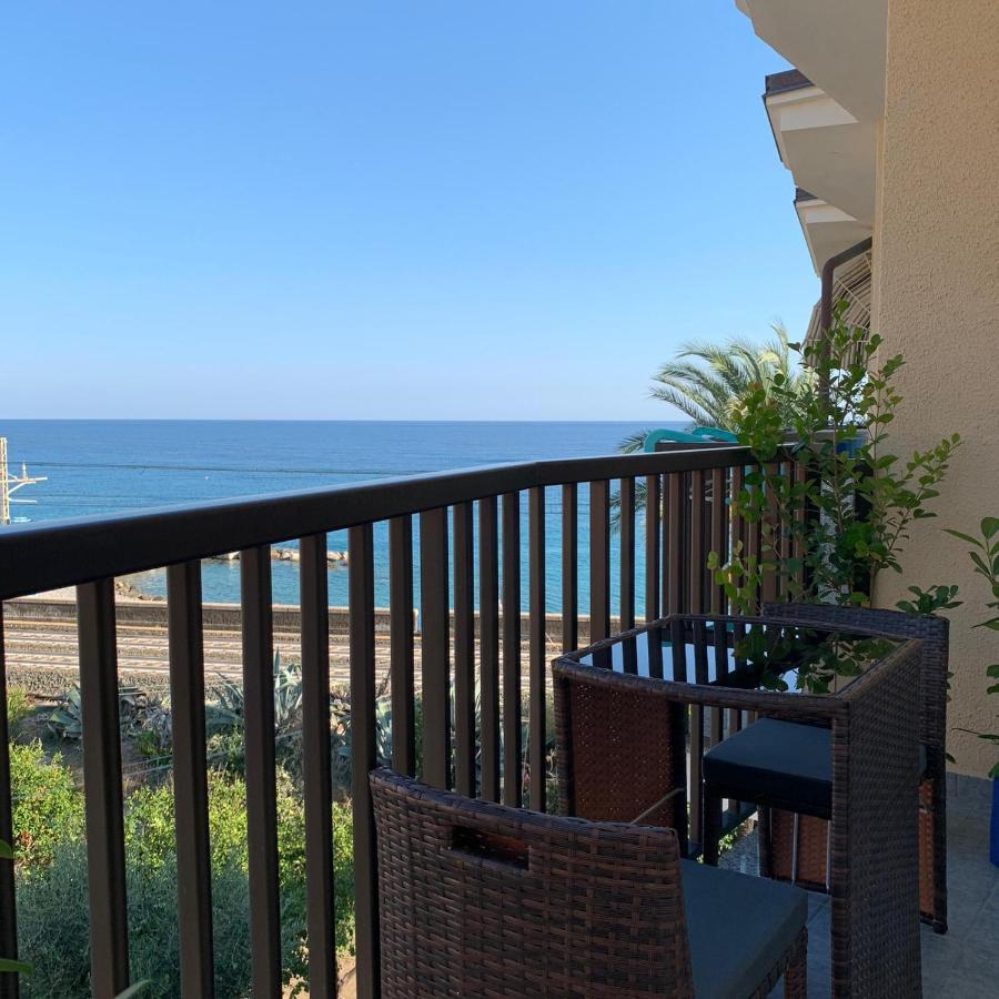 La Gaviota - Bilocale Sul Mare In Arziglia Apartment Bordighera